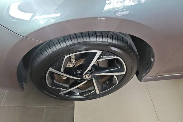 Used MG 5 2021 Revised 300TGI DCT Elegant Luxury Flagship Edition Left Front Wheel Hub