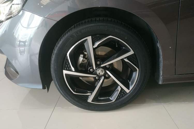 Used MG 5 2021 Revised 300TGI DCT Elegant Luxury Flagship Edition Left Front Wheel Hub