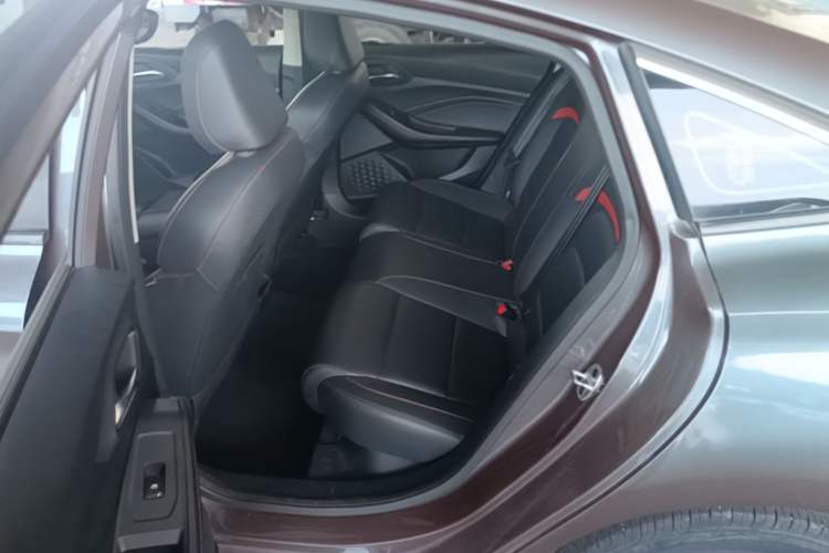 Used MG 5 2021 180 DVVT CVT Youthful Style Edition Left Rear Seat