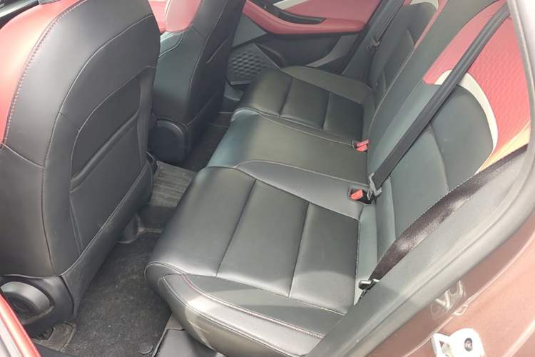 Used MG 5 2021 Revised Version 180 DVVT CVT Youth Luxury Edition Left Rear Seat