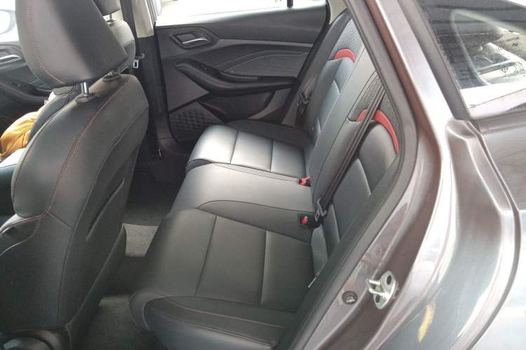 Used MG 5 2021 180 DVVT CVT Youth Luxury Edition Left Rear Seat