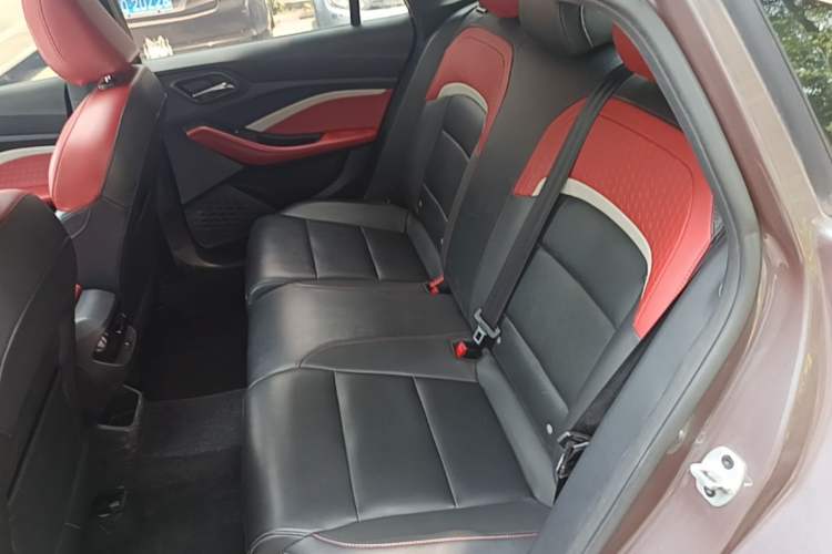 Used MG 5 2021 Revised Version 180 DVVT CVT Youth Luxury Edition Left Rear Seat