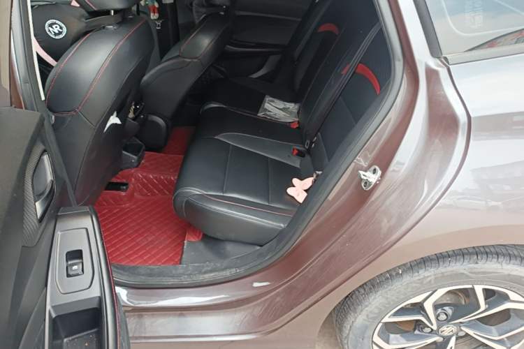Used MG 5 2021 Revised Version 180 DVVT CVT Youth Luxury Edition Left Rear Seat