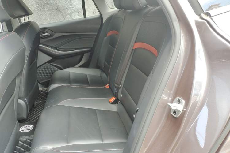 Used MG 5 2021 180 DVVT CVT Youth Luxury Edition Left Rear Seat
