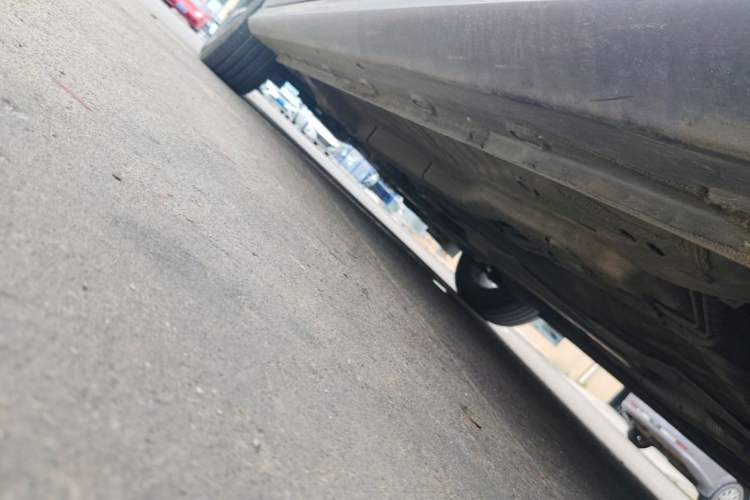 Used MG 5 2021 180 DVVT CVT Youth Luxury Edition Left Side Sill