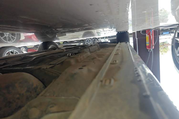Used MG 5 2021 180 DVVT CVT Youth Luxury Edition Left Side Sill