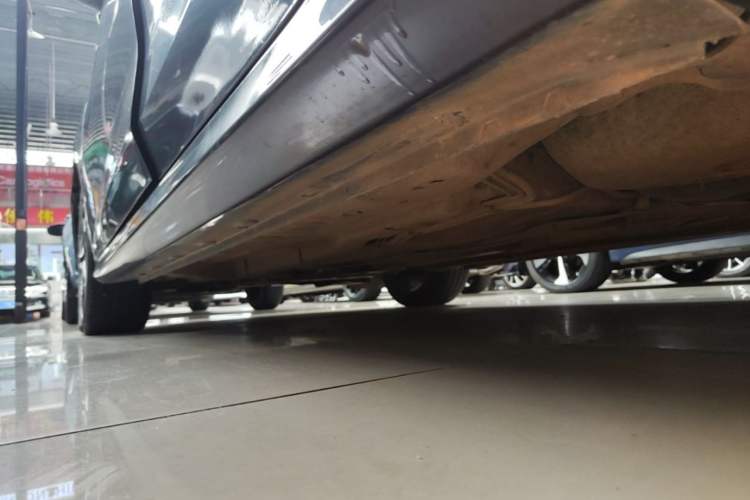 Used MG 5 2021 Revised 300TGI DCT Elegant Luxury Flagship Edition Left Side Sill