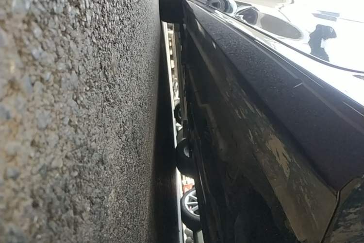 Used MG 5 2021 180 DVVT CVT Youth Luxury Edition Left Side Sill