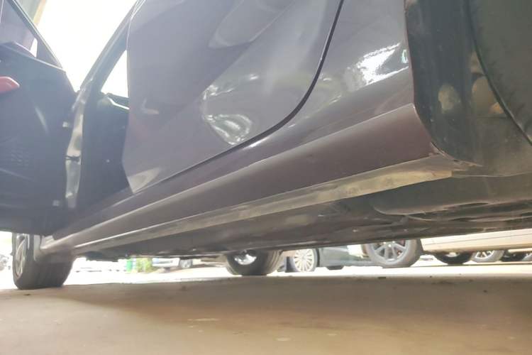 Used MG 5 2021 300TGI DCT Elegant Luxury Edition Left Side Sill