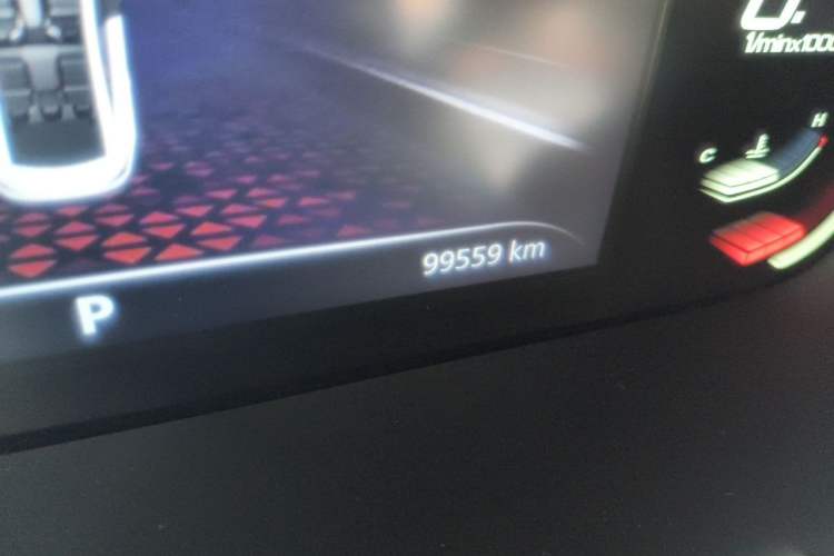 Used MG 5 2021 Revised 300TGI DCT Qingshè Luxurious Enjoyment Edition Odometer Close Up