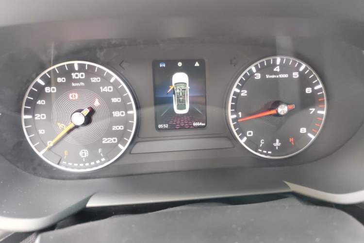 Used MG 5 2021 180 DVVT Manual Youth Luxury Edition Odometer Close Up