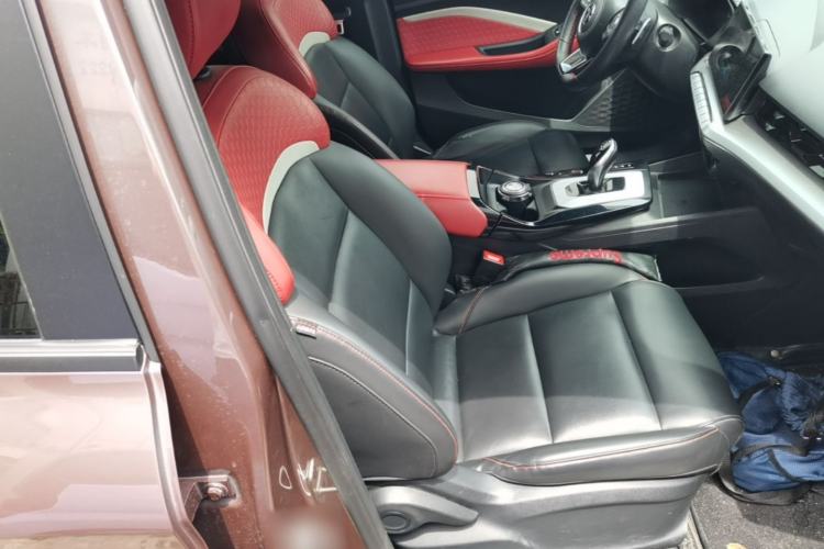 Used MG 5 2021 Revised 300TGI DCT Qingshè Luxurious Enjoyment Edition Right Front Seat