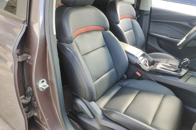 Used MG 5 2021 Revised Version 180 DVVT CVT Youth Luxury Edition Right Front Seat