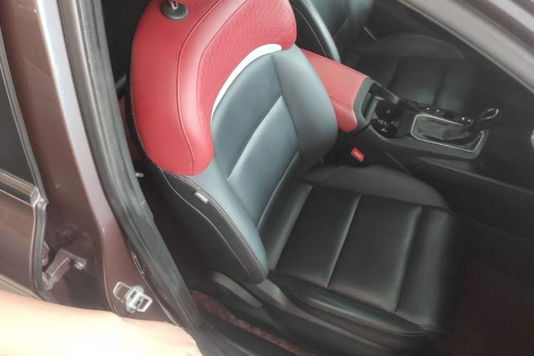 Used MG 5 2021 180 DVVT CVT Youth Luxury Edition Right Front Seat