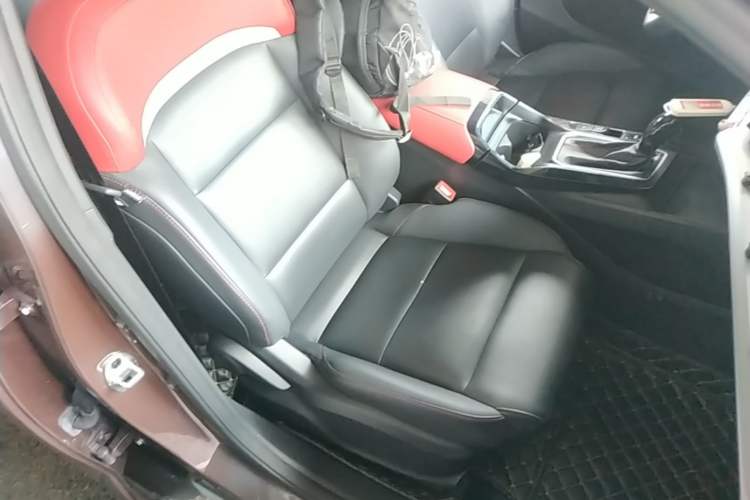 Used MG 5 2021 180 DVVT CVT Youth Luxury Edition Right Front Seat