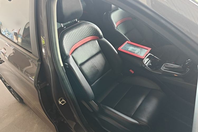 Used MG 5 2021 180 DVVT CVT Youth Luxury Edition Right Front Seat