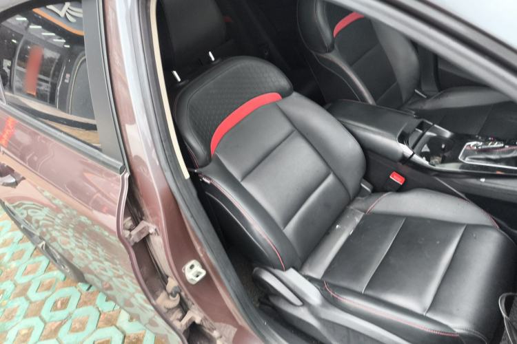 Used MG 5 2021 180 DVVT CVT Youth Luxury Edition Right Front Seat