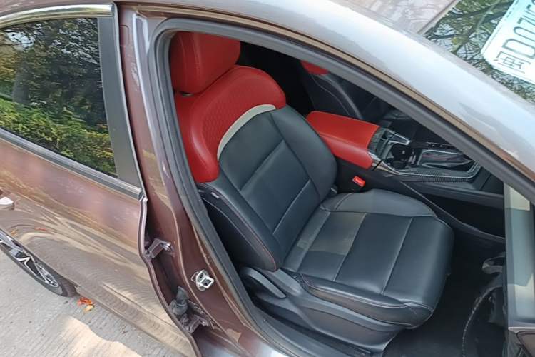 Used MG 5 2021 Revised Version 180 DVVT CVT Youth Luxury Edition Right Front Seat