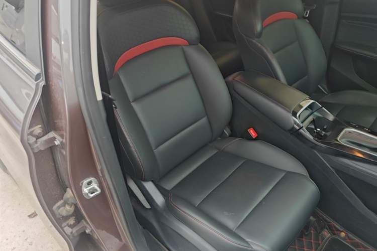 Used MG 5 2021 180 DVVT CVT Youthful Style Edition Right Front Seat