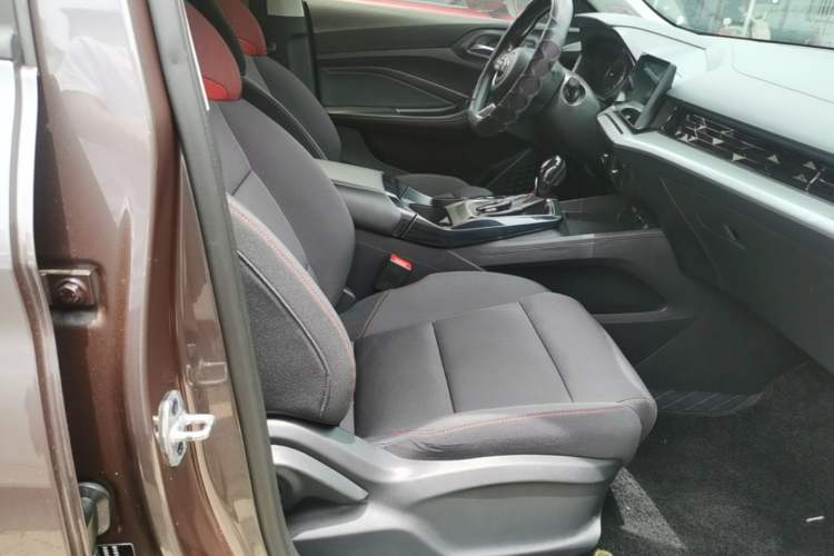 Used MG 5 2021 180 DVVT CVT Youthful Style Edition Right Front Seat