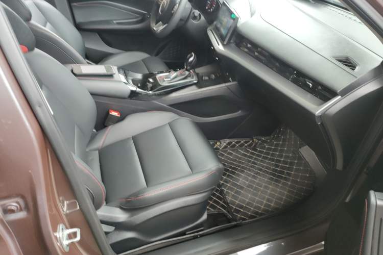 Used MG 5 2021 Revised Version 180 DVVT CVT Youth Luxury Edition Right Front Seat