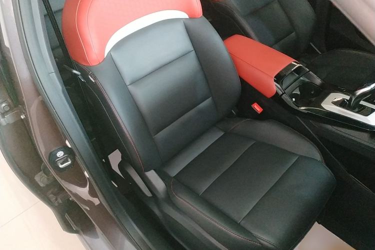 Used MG 5 2021 Revised 300TGI DCT Elegant Luxury Flagship Edition Right Front Seat