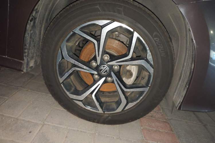 Used MG 5 2021 180 DVVT CVT Youth Luxury Edition Right Front Wheel Hub