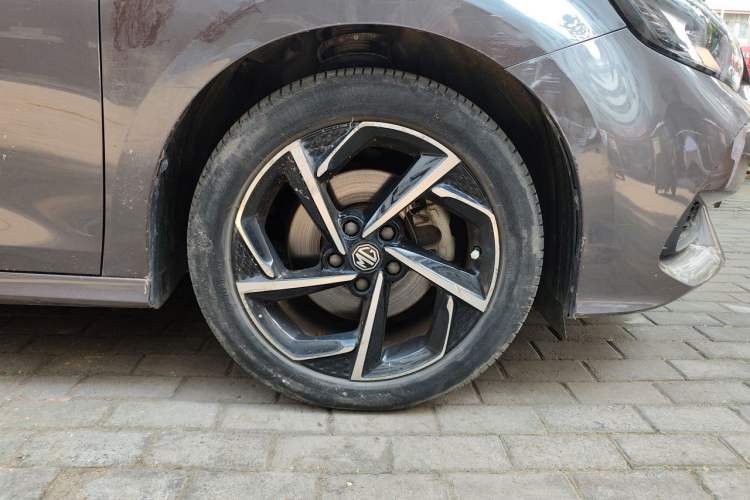 Used MG 5 2021 300TGI DCT Elegant Luxury Edition Right Front Wheel Hub