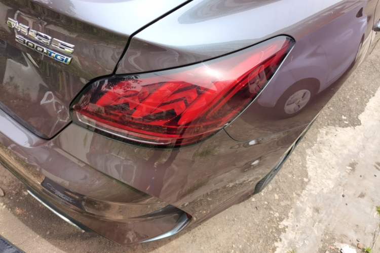 Used MG 5 2021 Revised 300TGI DCT Qingshè Luxurious Enjoyment Edition Right Rear Taillight