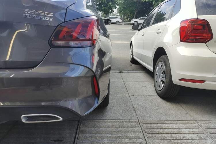 Used MG 5 2021 Revised Version 180 DVVT CVT Youth Luxury Edition Right Rear Taillight