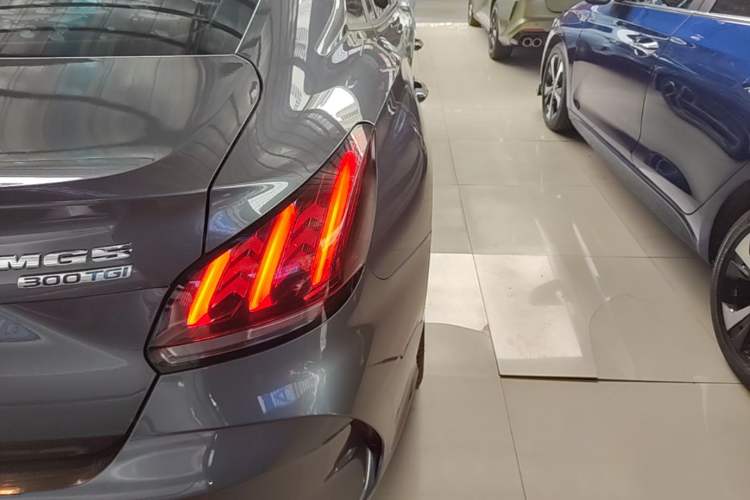 Used MG 5 2021 Revised 300TGI DCT Elegant Luxury Flagship Edition Right Rear Taillight