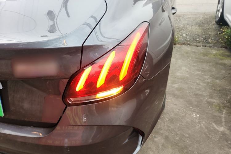 Used MG 5 2021 180 DVVT CVT Youth Luxury Edition Right Rear Taillight