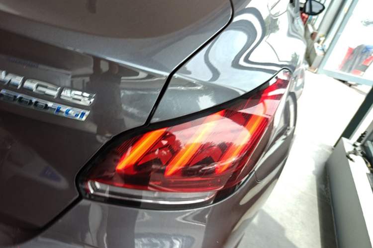 Used MG 5 2021 Revised 300TGI DCT Qingshè Luxurious Enjoyment Edition Right Rear Taillight