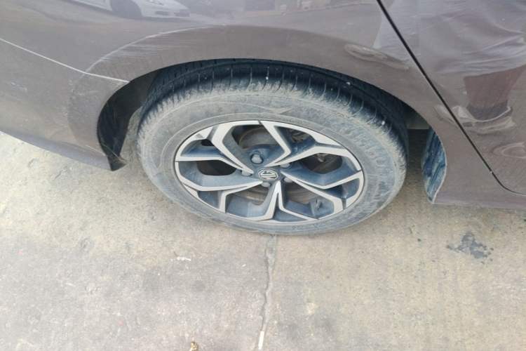Used MG 5 2021 180 DVVT CVT Youth Luxury Edition Right Rear Wheel Hub