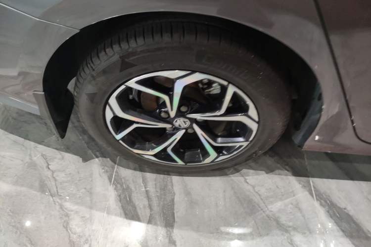Used MG 5 2021 Revised Version 180 DVVT CVT Youth Luxury Edition Right Rear Wheel Hub