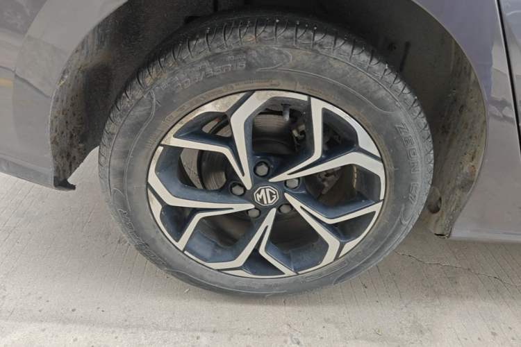 Used MG 5 2021 180 DVVT CVT Youth Luxury Edition Right Rear Wheel Hub