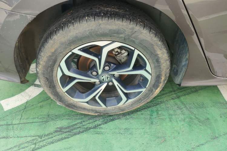 Used MG 5 2021 Revised Version 180 DVVT CVT Youth Luxury Edition Right Rear Wheel Hub