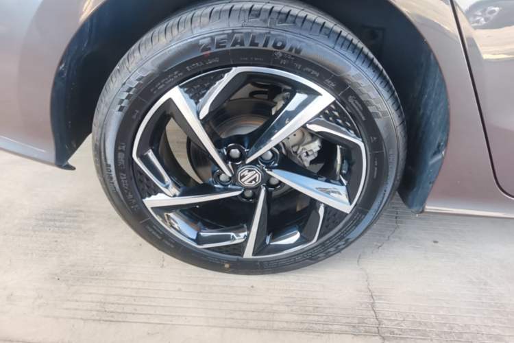 Used MG 5 2021 300TGI DCT Elegant Luxury Edition Right Rear Wheel Hub