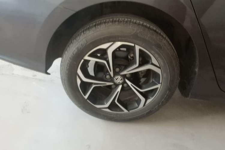 Used MG 5 2021 180 DVVT CVT Youth Luxury Edition Right Rear Wheel Hub