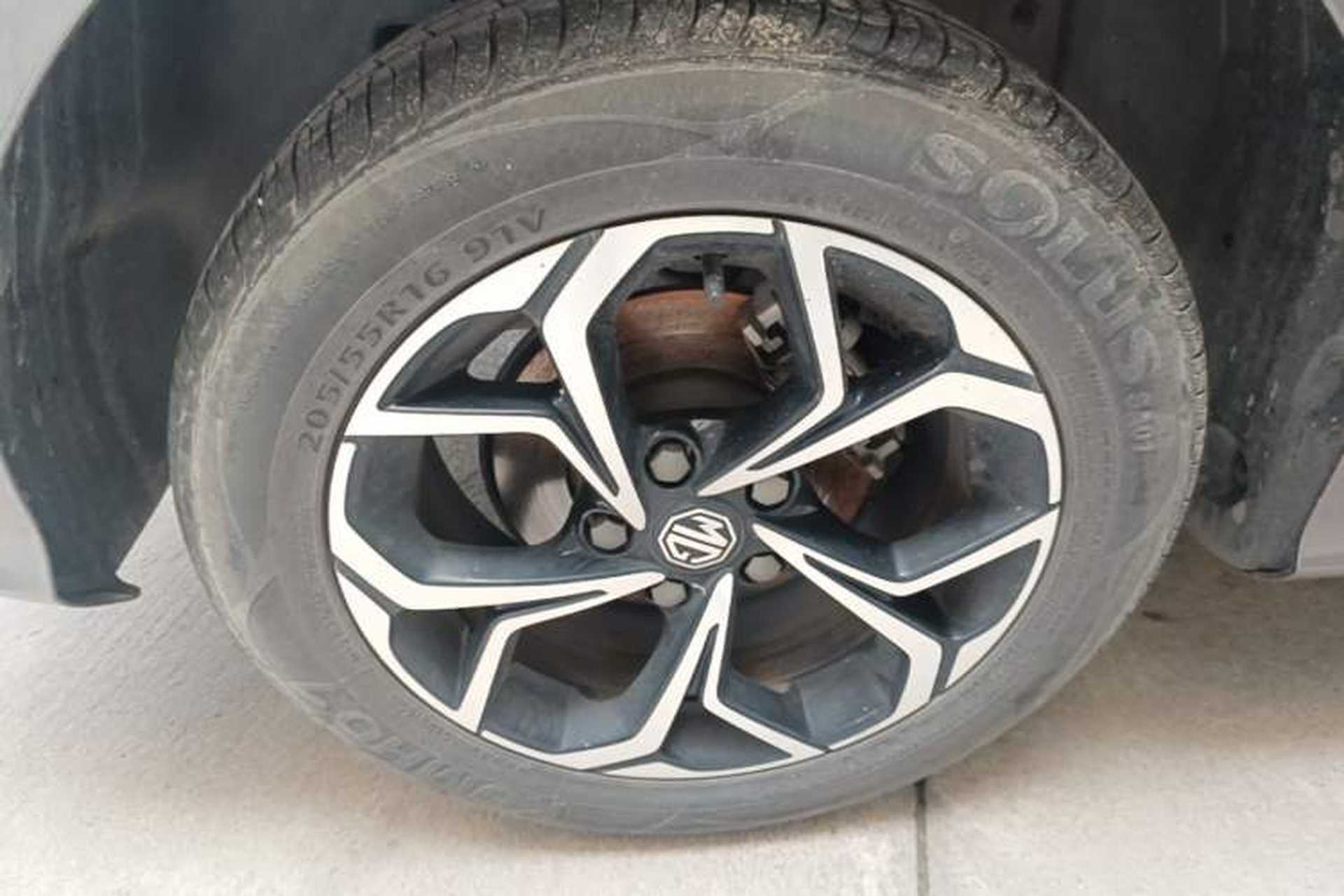 Used MG 5 2021 Revised Version 180 DVVT CVT Youth Luxury Edition Right Rear Wheel Hub