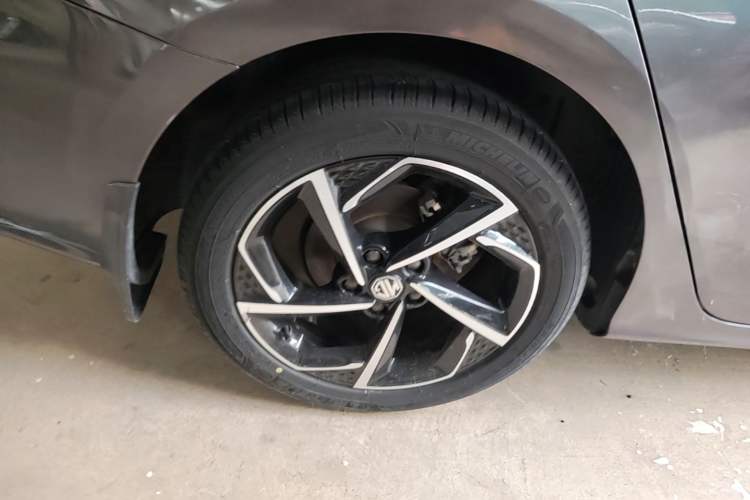 Used MG 5 2021 300TGI DCT Elegant Luxury Edition Right Rear Wheel Hub