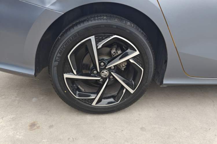 Used MG 5 2021 300TGI DCT Elegant Luxury Edition Right Rear Wheel Hub