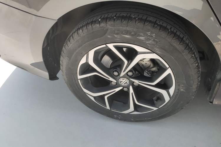 Used MG 5 2021 Revised Version 180 DVVT CVT Youth Luxury Edition Right Rear Wheel Hub