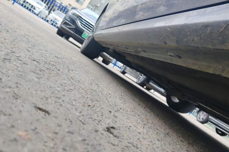 Used MG 5 2021 180 DVVT CVT Youth Luxury Edition Right Side Sill