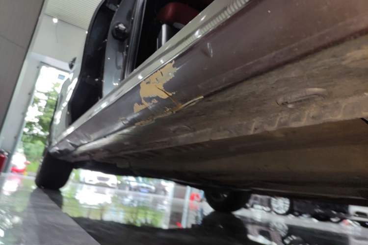 Used MG 5 2021 Revised Version 180 DVVT CVT Youth Luxury Edition Right Side Sill
