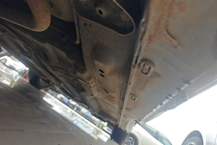 Used MG 5 2021 180 DVVT CVT Youth Luxury Edition Right Side Sill