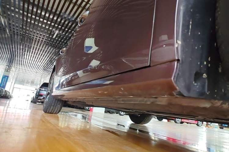 Used MG 5 2021 180 DVVT Manual Youth Luxury Edition Right Side Sill