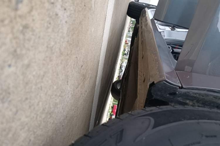 Used MG 5 2021 180 DVVT CVT Youth Luxury Edition Right Side Sill
