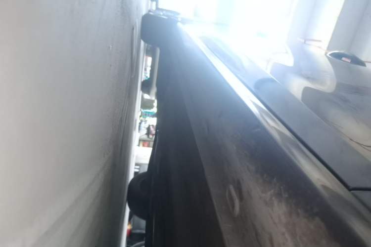Used MG 5 2021 180 DVVT CVT Youth Luxury Edition Right Side Sill