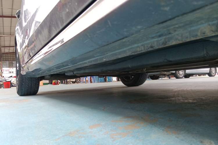Used MG 5 2021 180 DVVT CVT Youth Luxury Edition Right Side Sill